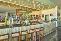 Bar, Cafe and Lounge Hotel Baia Grande