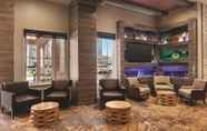 Sảnh chờ 5 Country Inn & Suites by Radisson, Newark Airport, NJ