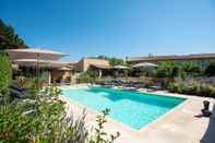 Swimming Pool Best Western Aurelia