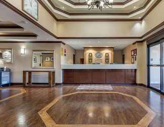 Lobby 2 Comfort Suites Rolla