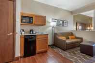 Common Space Comfort Suites Rolla