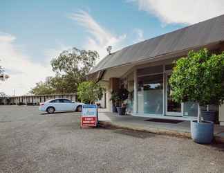 Exterior 2 Artesian Spa Motel