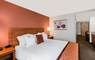 Bilik Tidur 7 Hawthorn Suites by Wyndham Oakland/Alameda