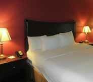 Kamar Tidur 3 Quality Inn & Suites