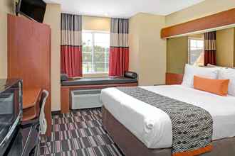 Kamar Tidur 4 Microtel Inn & Suites by Wyndham Bushnell