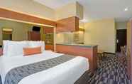 Kamar Tidur 7 Microtel Inn & Suites by Wyndham Bushnell