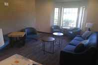 Lobby SureStay Plus Hotel by Best Western Highland Poughkeepsie