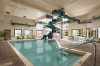 Swimming Pool Super 8 by Wyndham Fort St. John BC