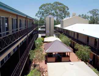 Exterior 2 Stay at Alice Springs Hotel