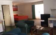 Bilik Tidur 4 Stay at Alice Springs Hotel