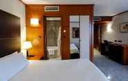 Kamar Tidur 2 Goldstar Suites Nice