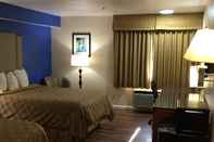Bedroom California Inn and Suites Bakersfield