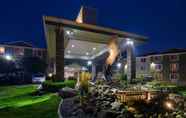 Bangunan 4 Best Western Bronco Inn