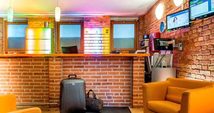 Lobi ibis Styles Berlin City Ost