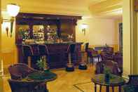 Bar, Kafe, dan Lounge Hellenia Yachting Hotel