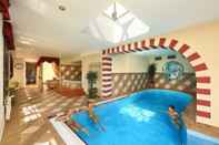 Swimming Pool Hotel Ruze