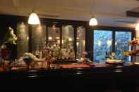 Bar, Cafe and Lounge Admiral Hotel Villa Erme