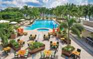 สระว่ายน้ำ 2 Four Seasons Hotel Miami