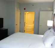 Bedroom 2 Hilton Scranton & Conference Center
