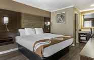 Kamar Tidur 5 Quality Inn & Suites