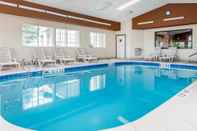 Swimming Pool Comfort Suites