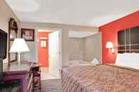 Bedroom Days Inn by Wyndham Ridgefield NJ