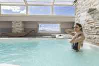 Swimming Pool Hotel Donatello Imola