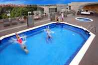 Swimming Pool Amura Alcobendas Hotel