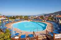 Swimming Pool Grand Hotel La Pace