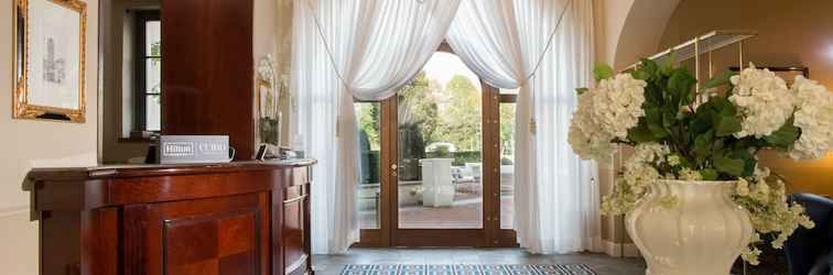 ล็อบบี้ Grand Hotel Villa Torretta Milan Sesto, Curio Collection by Hilton