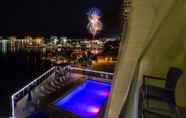 สระว่ายน้ำ 2 Inn on Destin Harbor, Ascend Hotel Collection