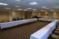 Functional Hall Best Western Plus Burlington Inn & Suites