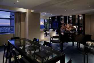 Lobby 4 Park Hyatt Tokyo