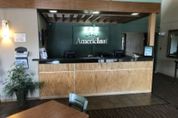 Lobby AmericInn by Wyndham West Bend