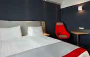 ห้องนอน 2 Holiday Inn Express Geneva Airport, an IHG Hotel