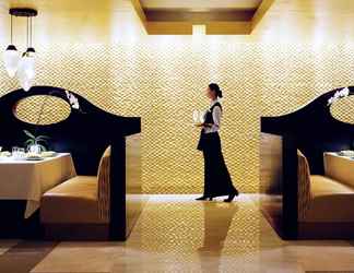 Lobby 2 JW Marriott Hotel Shanghai Tomorrow Square