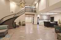 Lobby La Quinta Inn & Suites by Wyndham Los Banos