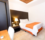 Bilik Tidur 4 Hotel Faranda Guayacanes