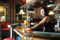 Bar, Kafe, dan Lounge Hotel Du Nord
