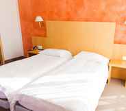 Phòng ngủ 3 Hotel DU LAC Locarno