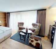 Bilik Tidur 3 Walliserhof Grand Hotel & Spa