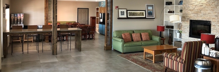 Lobby Country Inn & Suites by Radisson, Chicago O'Hare South, IL