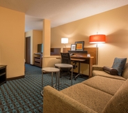 Common Space 7 Fairfield Inn & Suites by Marriott Columbus