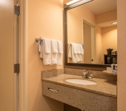 In-room Bathroom 6 Fairfield Inn & Suites by Marriott Columbus