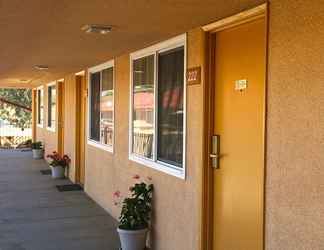 Lobby 2 Americas Best Value Inn Beaumont, CA