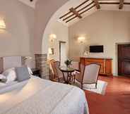 Bedroom 5 Villa di Piazzano - Small Luxury Hotel of the World