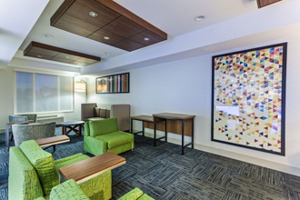 ล็อบบี้ 4 Holiday Inn Express & Suites Elk Grove West I-5, an IHG Hotel