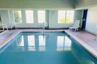 Swimming Pool Ramada by Wyndham Sparta/At Speedway