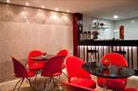 Bar, Cafe and Lounge Comfort Suites Brasilia