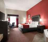 Bedroom 6 Days Inn & Suites by Wyndham Murfreesboro